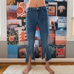 Cropped, flared denim w/ front seams & cute slits